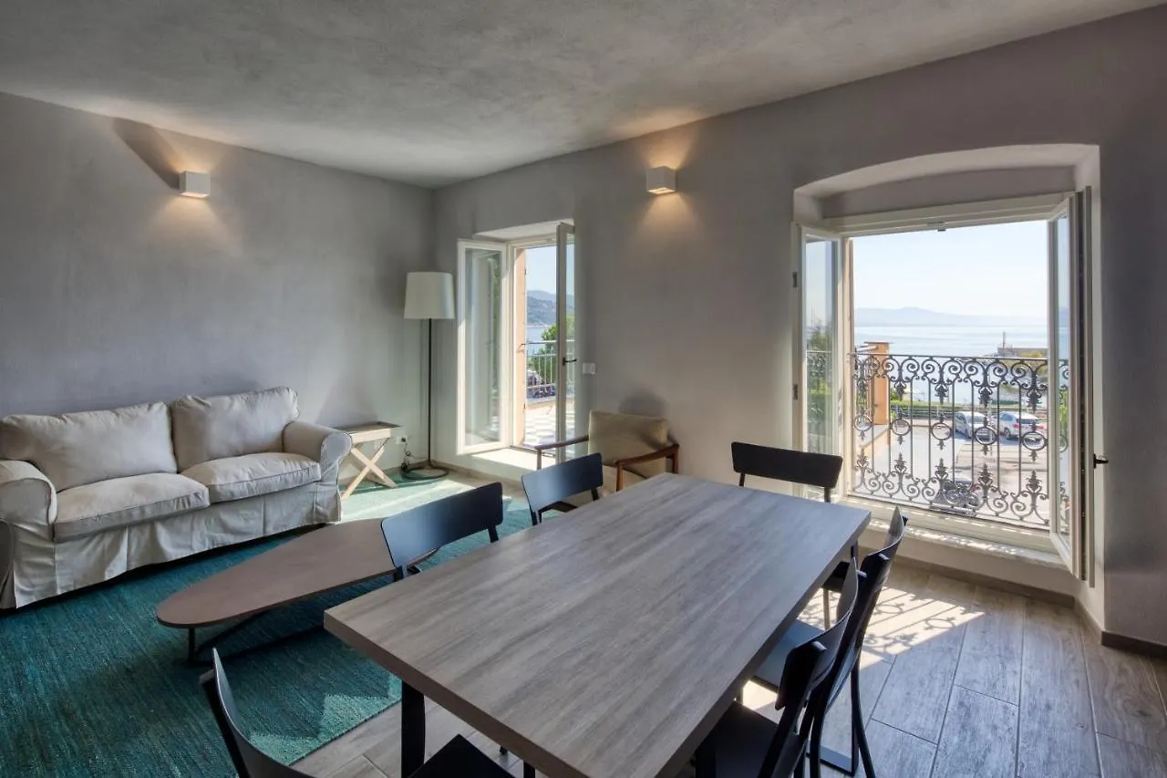 Aparthotel Residence Via Di Francia Arenzano