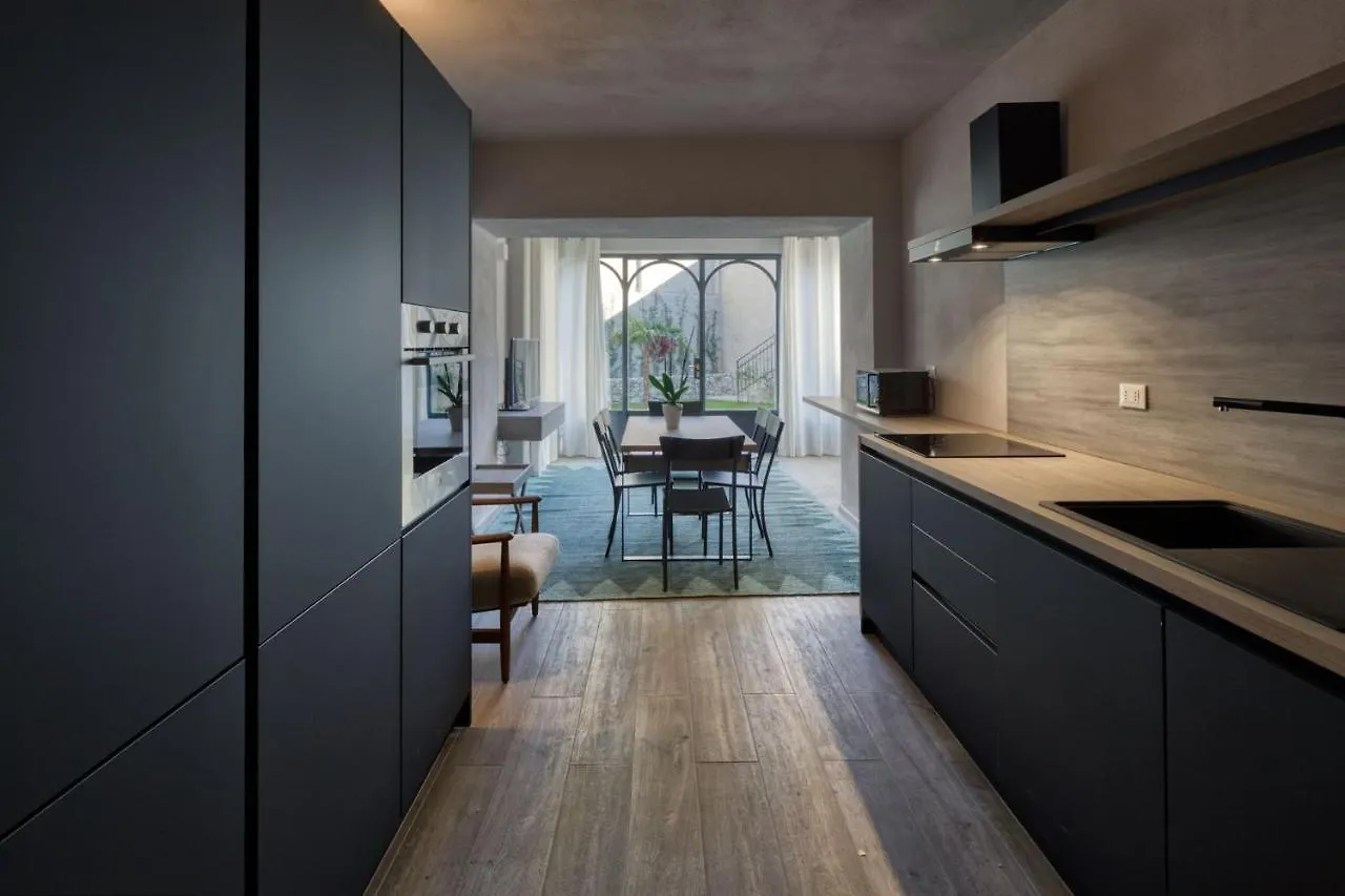 Residence Via Di Francia Arenzano 0*,